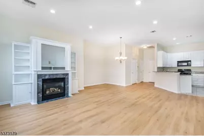 511 Four Seasons Dr #511, Wayne, NJ 07470 - Photo 8
