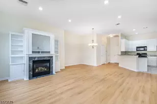 511 4 Seasons Dr, Wayne, NJ 07470 - Photo 8