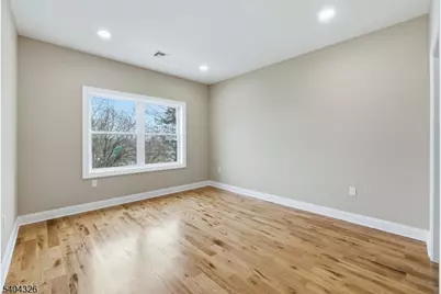 109 N 7th St, Newark, NJ 07107 - Photo 36