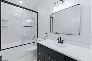 109 N 7th St, Newark, NJ 07107 - Photo 40