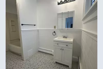 92 Cleveland St, Orange, NJ 07050 - Photo 4