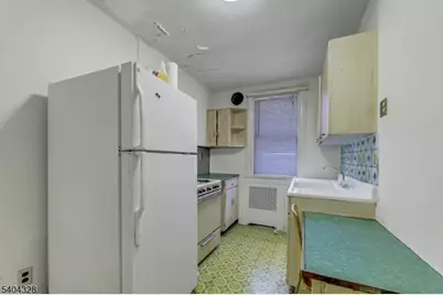 16 N Mountain Ave, Montclair, NJ 07042 - Photo 30