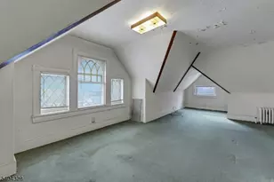 16 N Mountain Ave, Montclair, NJ 07042 - Photo 32