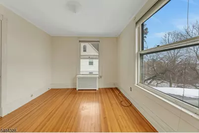 16 N Mountain Ave, Montclair, NJ 07042 - Photo 26