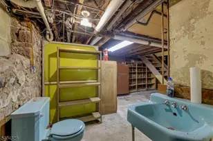 16 N Mountain Ave, Montclair, NJ 07042 - Photo 44