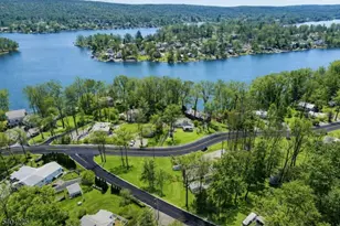 512 N Lake Shore Dr, West Milford, NJ 07421 - Photo 38