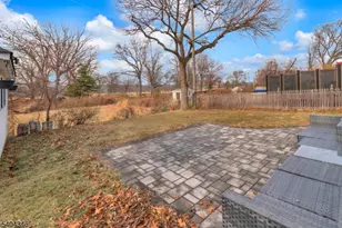 147 Knollwood Terrace, Clifton, NJ 07012 - Photo 4