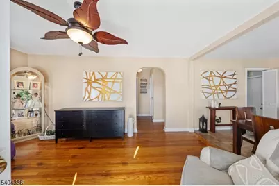38 Pallant Ave, Linden, NJ 07036 - Photo 2
