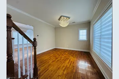 46 Elmwood Dr, Livingston, NJ 07039 - Photo 2