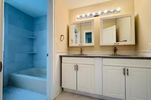 46 Elmwood Dr, Livingston, NJ 07039 - Photo 16