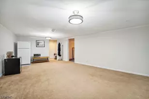 162 Riveredge Dr, Chatham Township, NJ 07928 - Photo 14