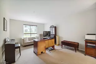 162 Riveredge Dr, Chatham Township, NJ 07928 - Photo 8