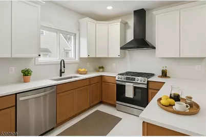 353 Claredon Pl, Orange, NJ 07050 - Photo 16