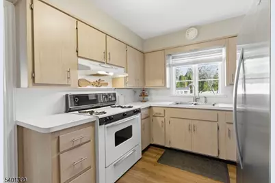 107 Chestnut St, Bound Brook, NJ 08805 - Photo 8