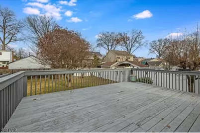 348 Roosevelt Ln, Kenilworth, NJ 07033 - Photo 14