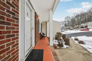 29 Joyce Dr, Roxbury Township, NJ 07876 - Photo 4