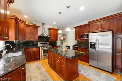 31 Edinburgh Dr, Randolph Township, NJ 07869 - Photo 6