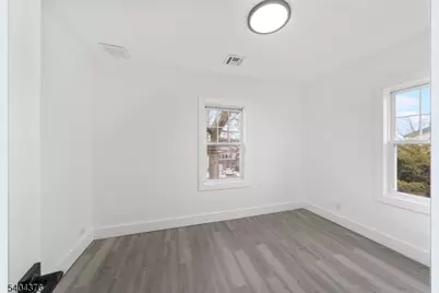 43 S Michigan Ave, Kenilworth, NJ 07033 - Photo 12