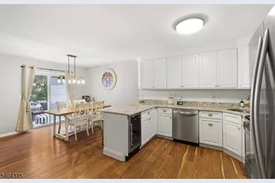 6 Druid Ln, Hardyston Township, NJ 07419 - Photo 2