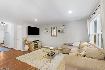 6 Druid Ln, Hardyston Township, NJ 07419 - Photo 8