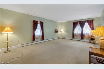 40 Mountain Ave, Mendham, NJ 07945 - Photo 4