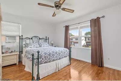 60 Reinhold Ter, Union Township, NJ 07083 - Photo 14