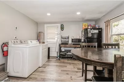 261 W Main St, Bound Brook, NJ 08805 - Photo 12