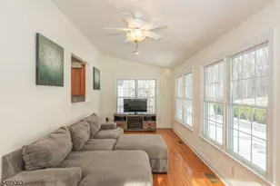 14 Greenbriar Ct, Mount Olive, NJ 07836 - Photo 16