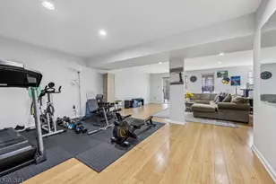 26 Eider Ct, Wayne, NJ 07470 - Photo 32