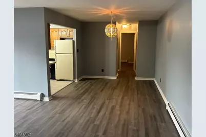 527 Andria Ave #221, Hillsborough Township, NJ 08844 - Photo 6