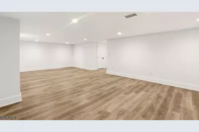 29 Alice Ln, Clark Township, NJ 07066 - Photo 24