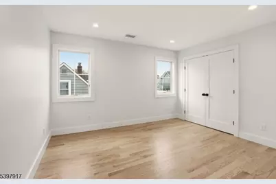 29 Alice Ln, Clark Township, NJ 07066 - Photo 14