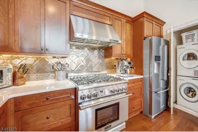 119 Walnut St #1, Montclair Twp., NJ 07042 - Photo 18