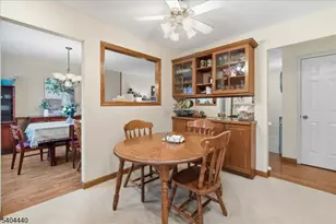 8 Village Ct, Flemington, NJ 08822 - Photo 8