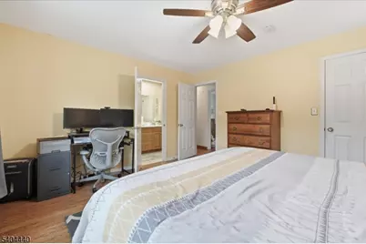 8 Village Ct, Flemington, NJ 08822 - Photo 16