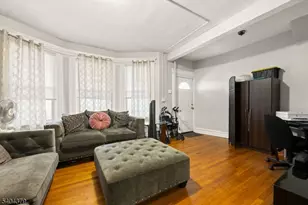 19 Dover St, Newark, NJ 07106 - Photo 6