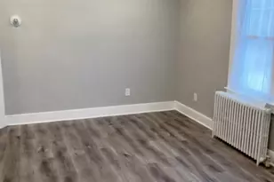 31 Broadway Ln, Fairfield, NJ 07004 - Photo 2