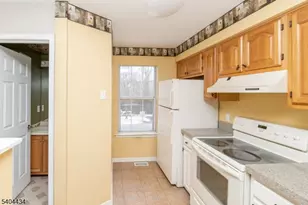 5 Rushmore Ln, Allamuchy Township, NJ 07840 - Photo 12