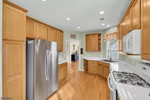 236 Knollcrest Ct, Franklin Township, NJ 08873 - Photo 34