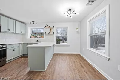 443 Bunker Hill Rd, Franklin Township, NJ 08540 - Photo 4