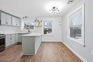 443 Bunker Hill Rd, Franklin Township, NJ 08540 - Photo 4