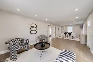 21 Lombardy Pl, Maplewood, NJ 07040 - Photo 8