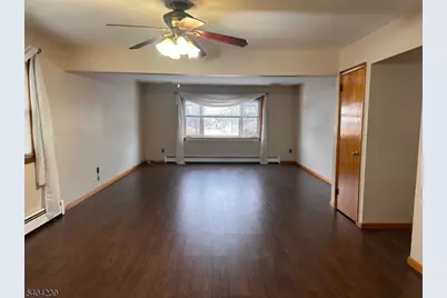 40 Scoles Ave #2, Clifton, NJ 07012 - Photo 8