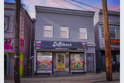 621 Grove St, Irvington, NJ 07111 - Photo 2