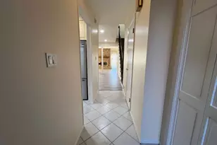 124 Chelsea Way, Bridgewater, NJ 08807 - Photo 2