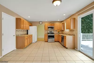 40 White Meadow Rd, Rockaway Township, NJ 07866 - Photo 12