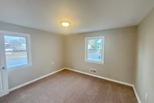 11 Van Dam Ave, Bloomingdale, NJ 07403 - Photo 6