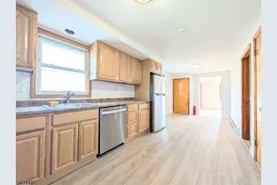 762 Cleveland Ave #2, Harrison, NJ 07029 - Photo 6
