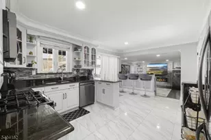 148 Jockey Hollow Way, Union Township, NJ 07083 - Photo 10