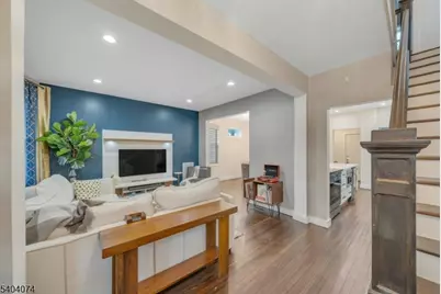 1044 18th Ave, Newark, NJ 07106 - Photo 6